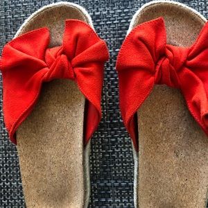 American Eagle Sandals